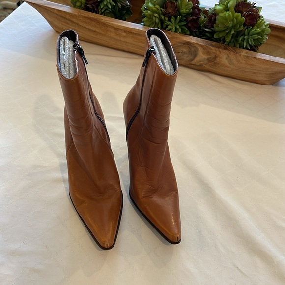 Charles David women’s heels heeled leather boots booties size 7.5. EUC - Picture 4 of 7